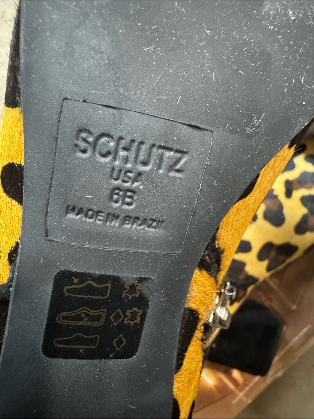 Schutz Leopard Print Calf-hair Side-Zip Ankle Booties NWOT — No Box — Size 6B - Picture 9 of 16